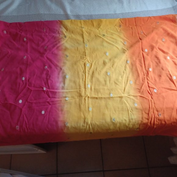 Beautiful Belly Dance Silk Veils and Indian Veil – Perfect for Performance - Picture 2 of 4